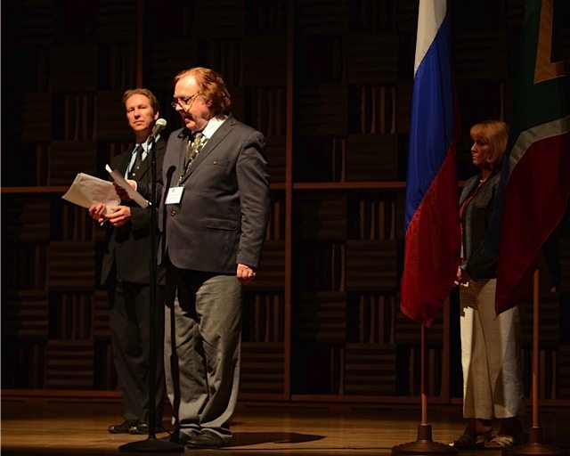 Jury Chairman Einar Steen-Nøkleberg announces the names of the eight semi-finalists.